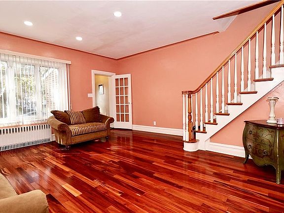 4th image of 3619 Avenue
