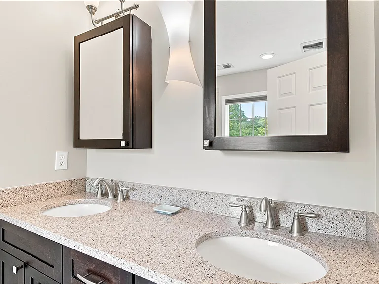 111 Launchris Dr — Photo 61