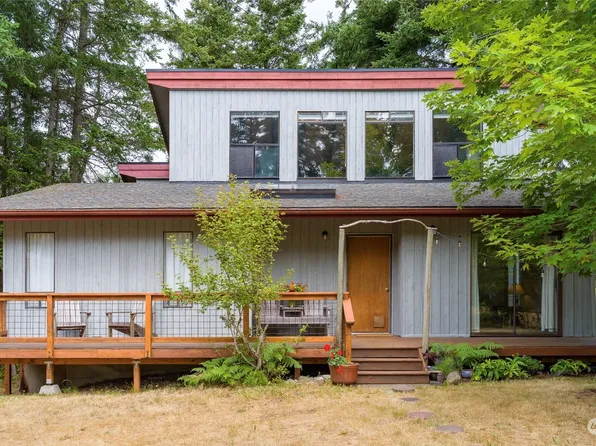 698 Whiskey Hill Rd, Lopez Island, WA 98261