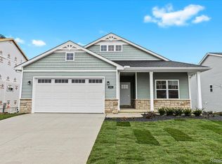 351 Jubilee Dr, Whitmore Lake, MI