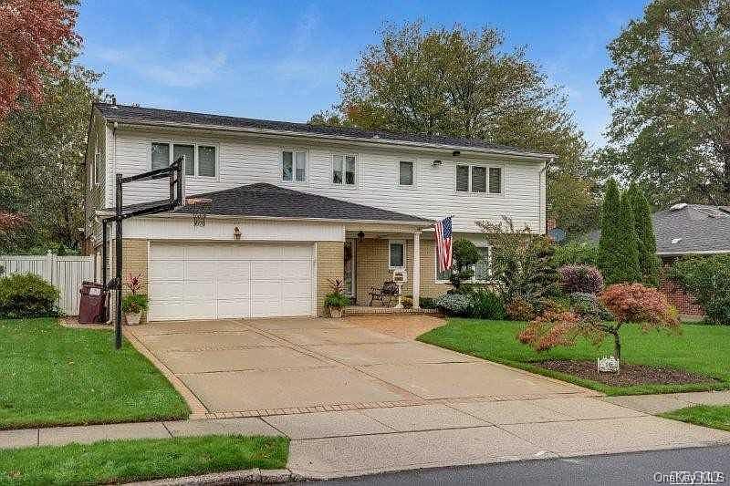 1st image of 14 Edgemere Drive