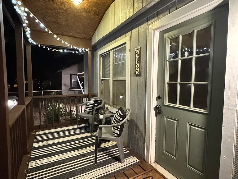 1240 E Walnut St — Photo 51