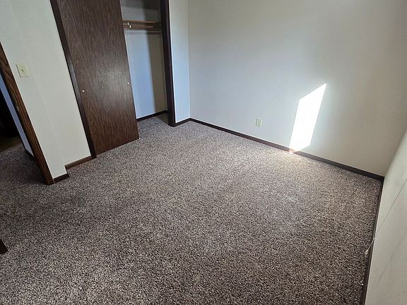 5th image of 704 1/2 S 11th St
