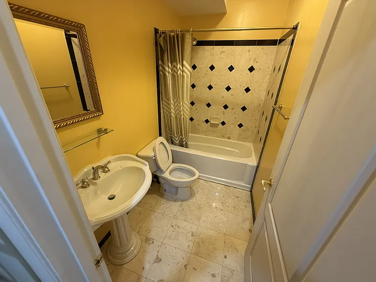 3921 Braveheart Cir — Photo 17