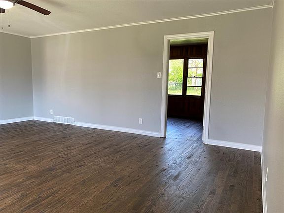 4th image of 3105 Birch Park Dr