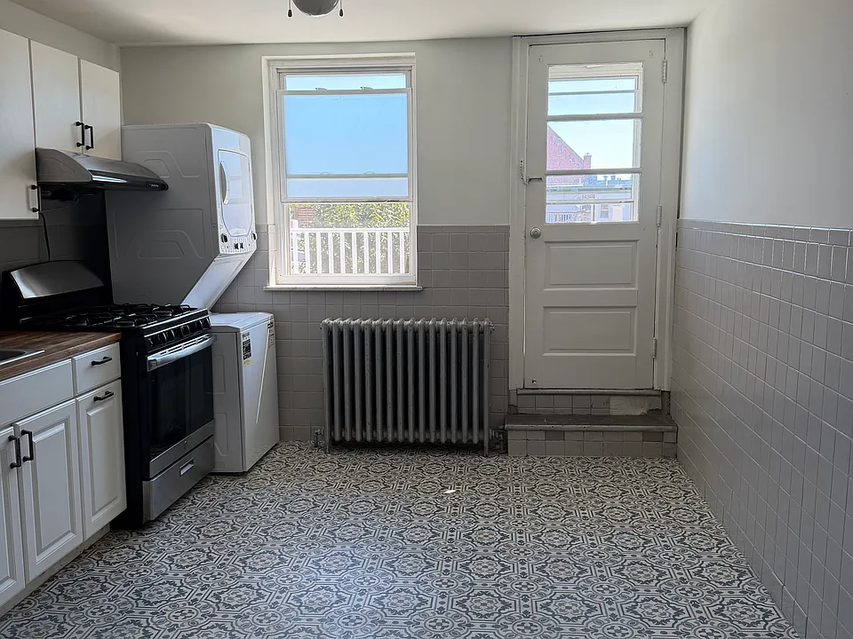 1505 E Passyunk Ave #3