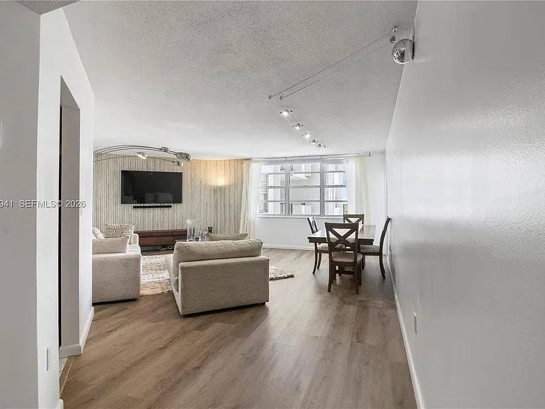 2750 NE 183rd St #1207 — Photo 9