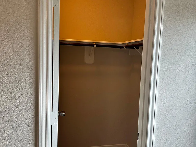 831 Levi Bnd — Photo 14