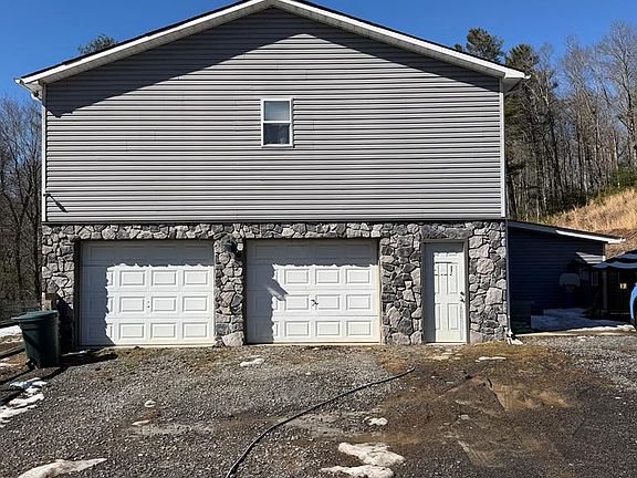 2nd image of 260 Hoye Rd