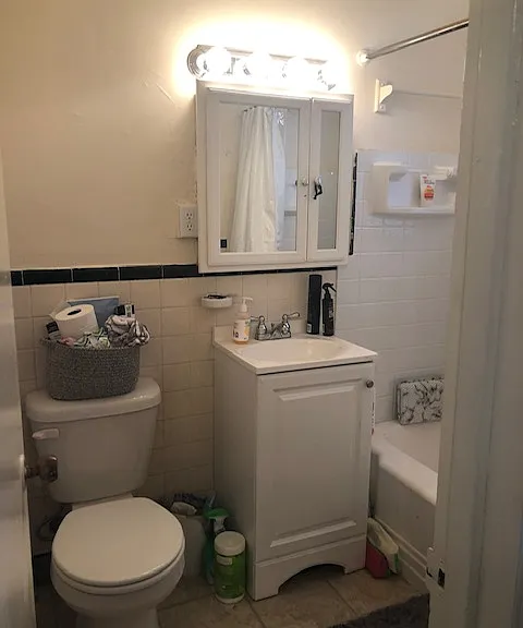 809 College St #10 — Photo 3