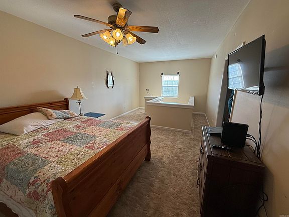 4th image of 195 Bregar Pl