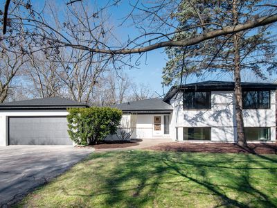1300 Sleepy Hollow Rd, Glenview, IL, 60025