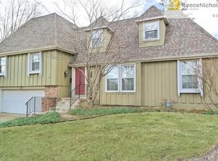 1508 SW White Ridge Dr, Lees Summit, MO 64081