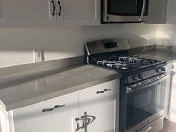 4th image of 14339 Whittier Blvd #202