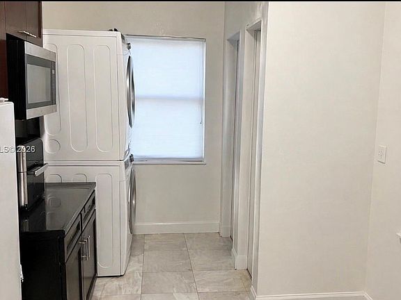 3rd image of 15206 NE 8th Ave