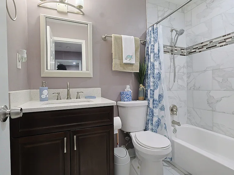 Briar Creek Ln — Photo 9
