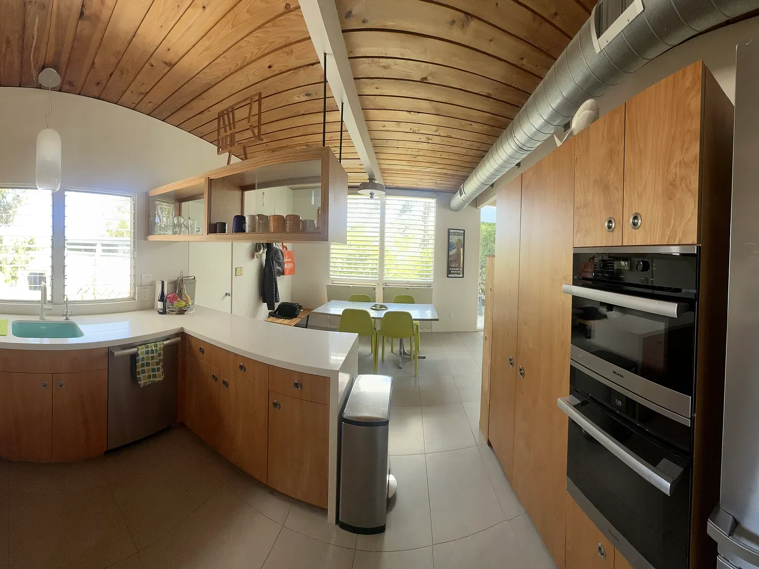 2 bed, 1000 sqft, $4,900 — Photo 4