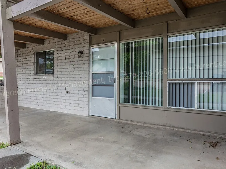 701 Parker St — Photo 36