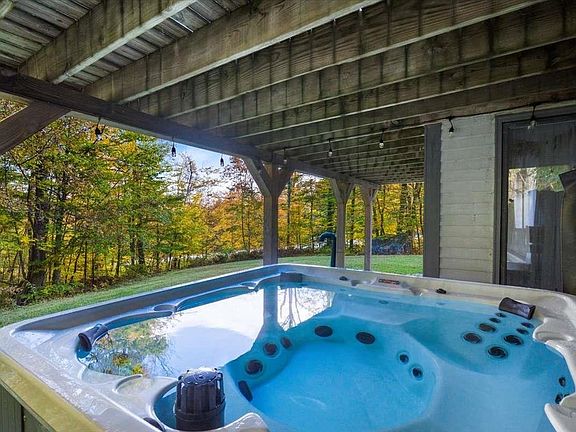 3rd image of 22 Sylvan Ridge Road