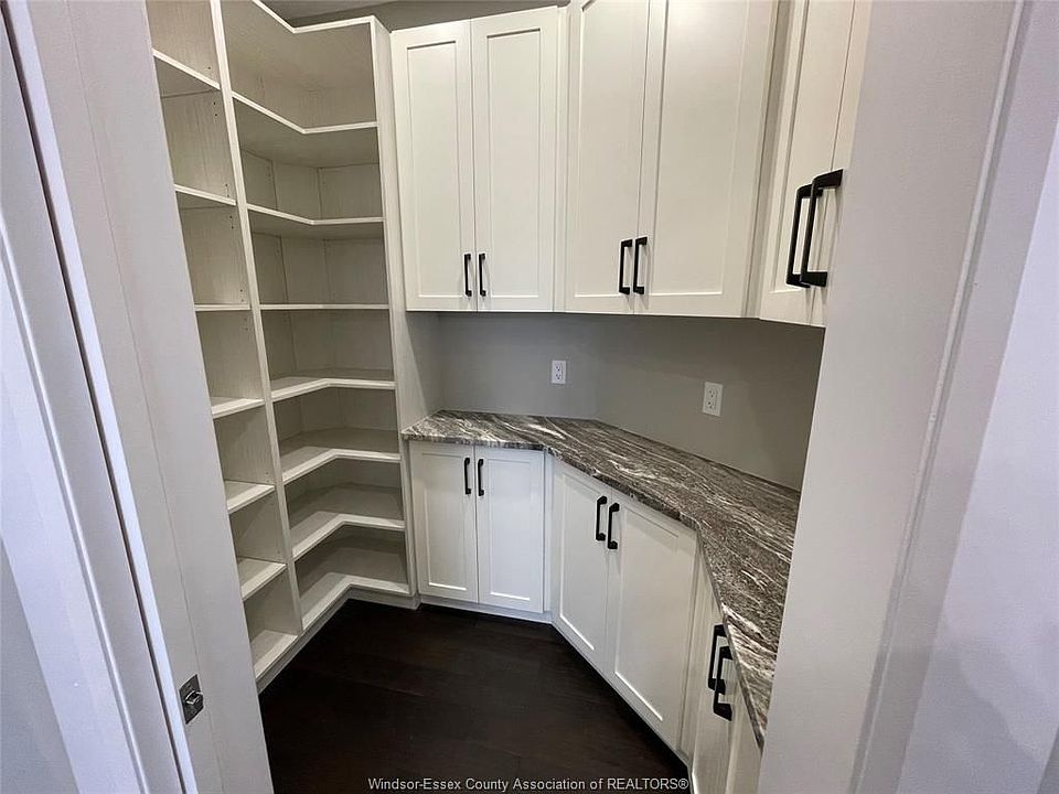 238 Old Tecumseh Rd, Lakeshore, ON N8N 3S7 Zillow