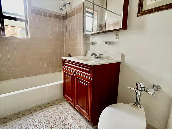 5th image of 42 Barker Ave #0