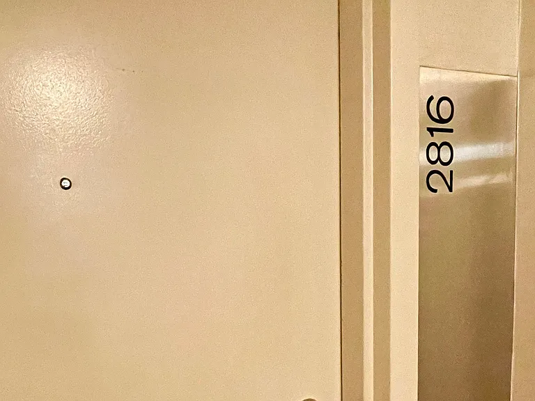 25 Telegram Mews #2816 — Photo 2