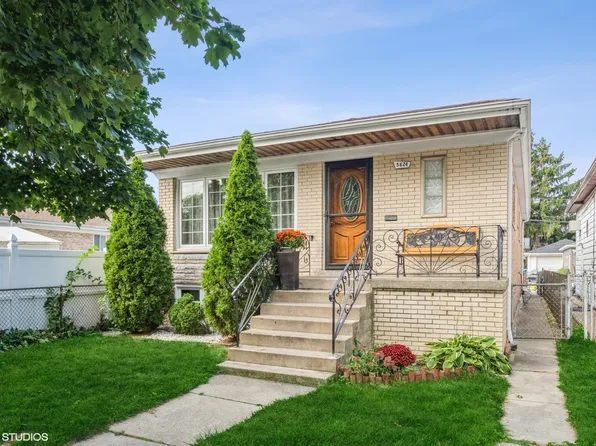 5624 N Mulligan Ave, Chicago, IL 60646