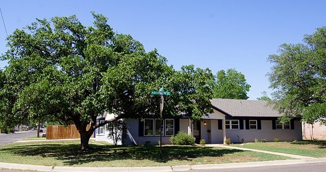 1st image of 2828 W Shandon Ave