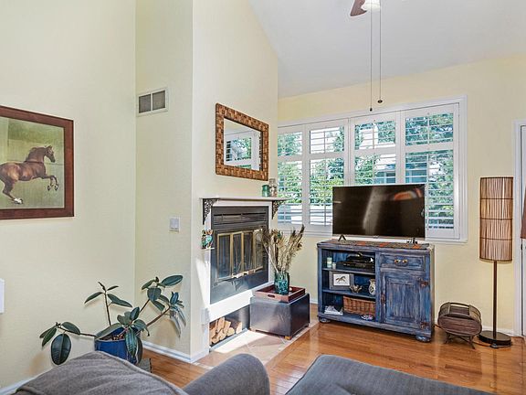 4th image of 414 Owl Dr #44