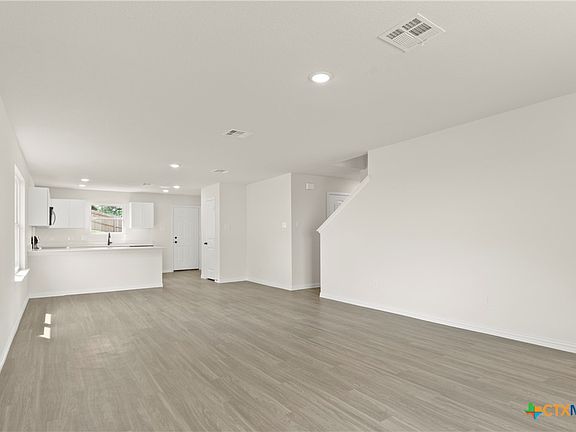 3rd image of 3815 Leming Ct