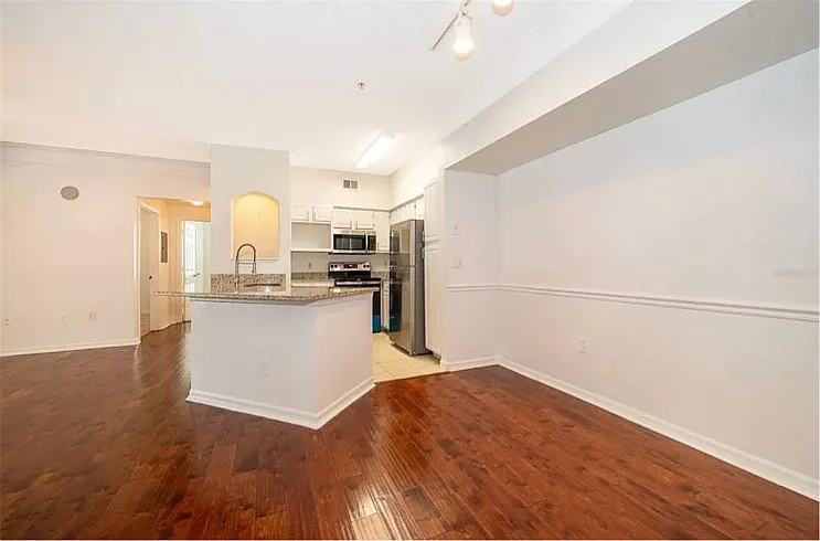 6663 Queens Borough Avenue - 101 — Photo 3