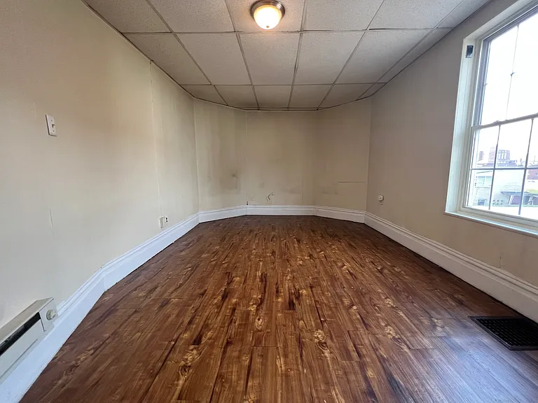 382 Forest Ave — Photo 21