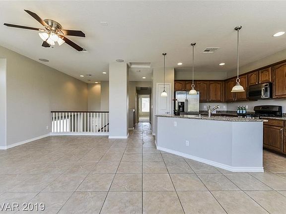 3rd image of 10540 Laurelwood Lake Ave