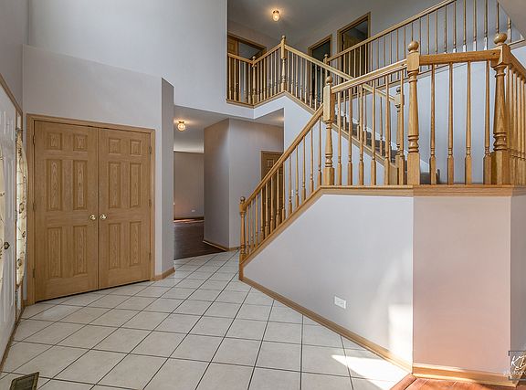 3rd image of 2919 Stillwater Ct