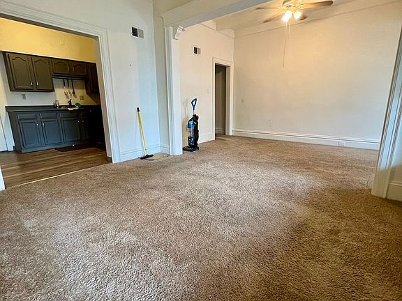 5th image of 5806 Ellsworth Ave #243