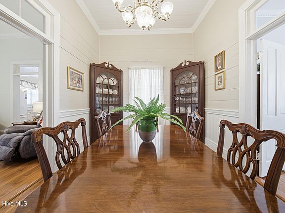 5th image of 103 S Moseley Street