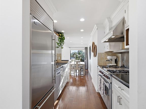 4th image of 3375 Foothill Rd Unit 1114