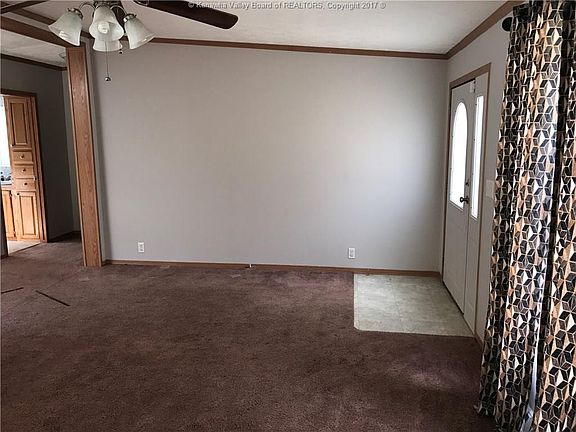 4th image of 42 Stone Creek Dr