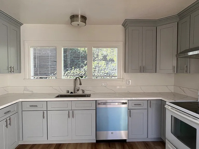 1615 Lyndon St — Photo 21