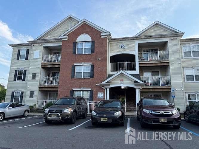 1st image of 1027 Dogwood Ct
