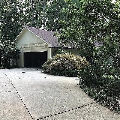 2nd image of 401 Rutherglen Dr