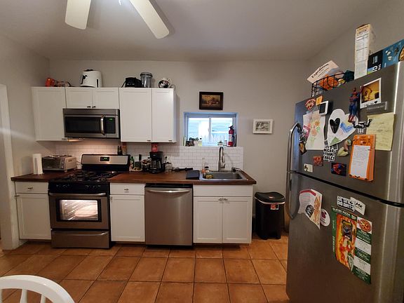 3rd image of 3731 Midvale Ave Floor 1
