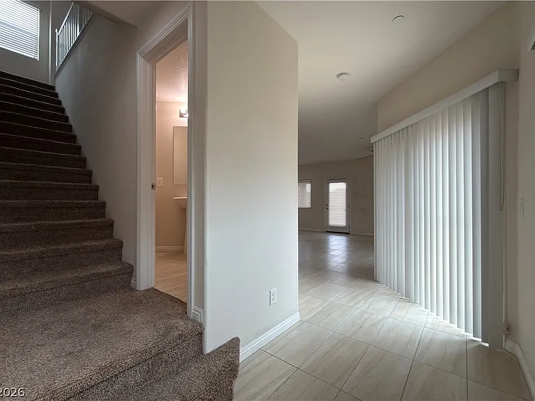 384 Monique Springs St — Photo 11