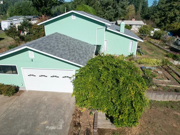 62828 Poppy Rd, Coos Bay, OR 97420