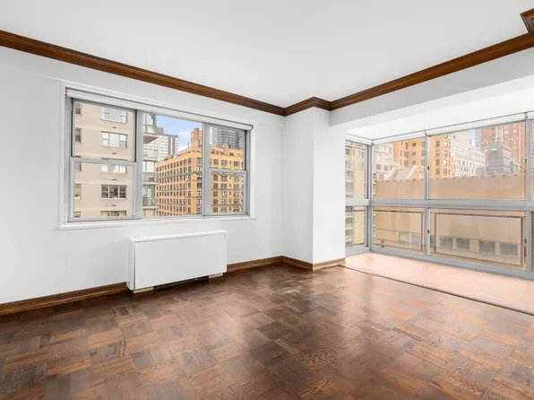 150 East 69th Street image 11 of 12