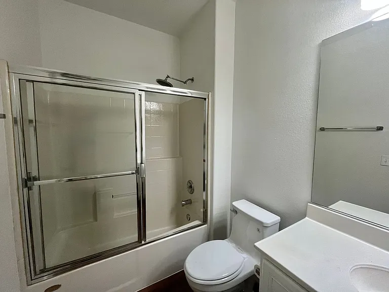 3816 Waynesvill St — Photo 55