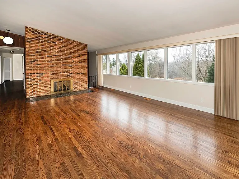 1358 Arroyo Dr — Photo 44