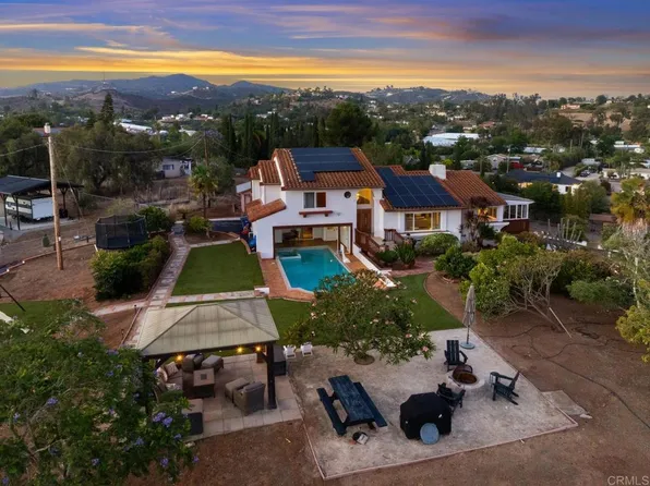 2802 Sunkist Dr, Vista, CA 92084