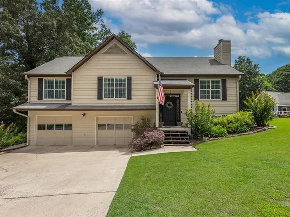 388 Rose Creek Pl, Woodstock, GA 30189