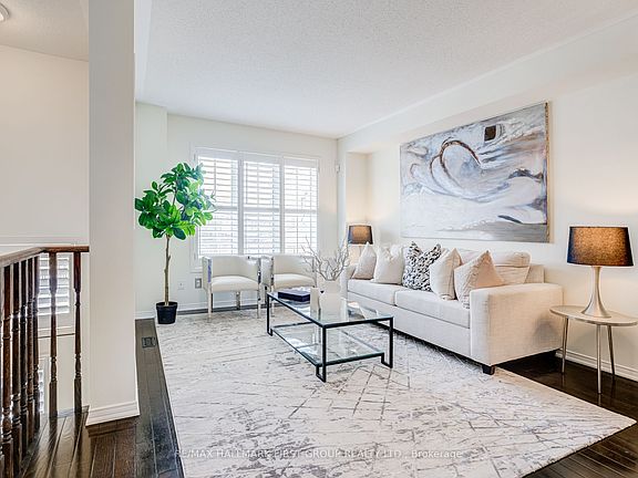 3rd image of 31 Reevesmere Ln